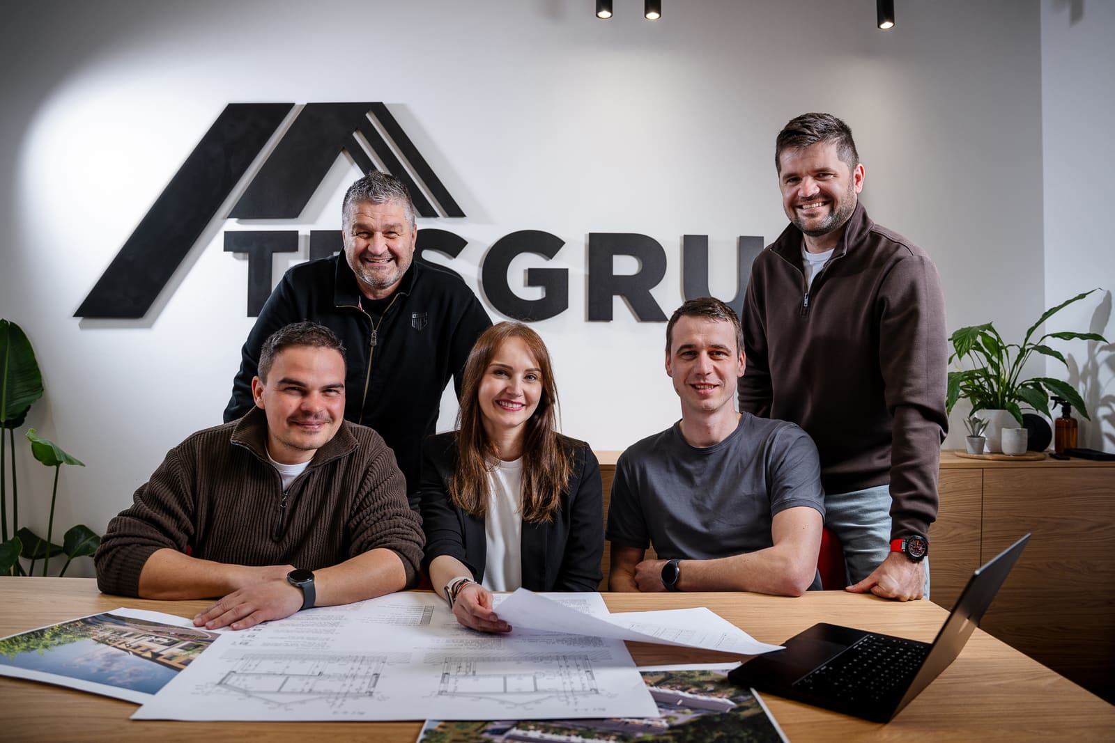 Tým Tesgrup — lidé, kteří se o vás postarají